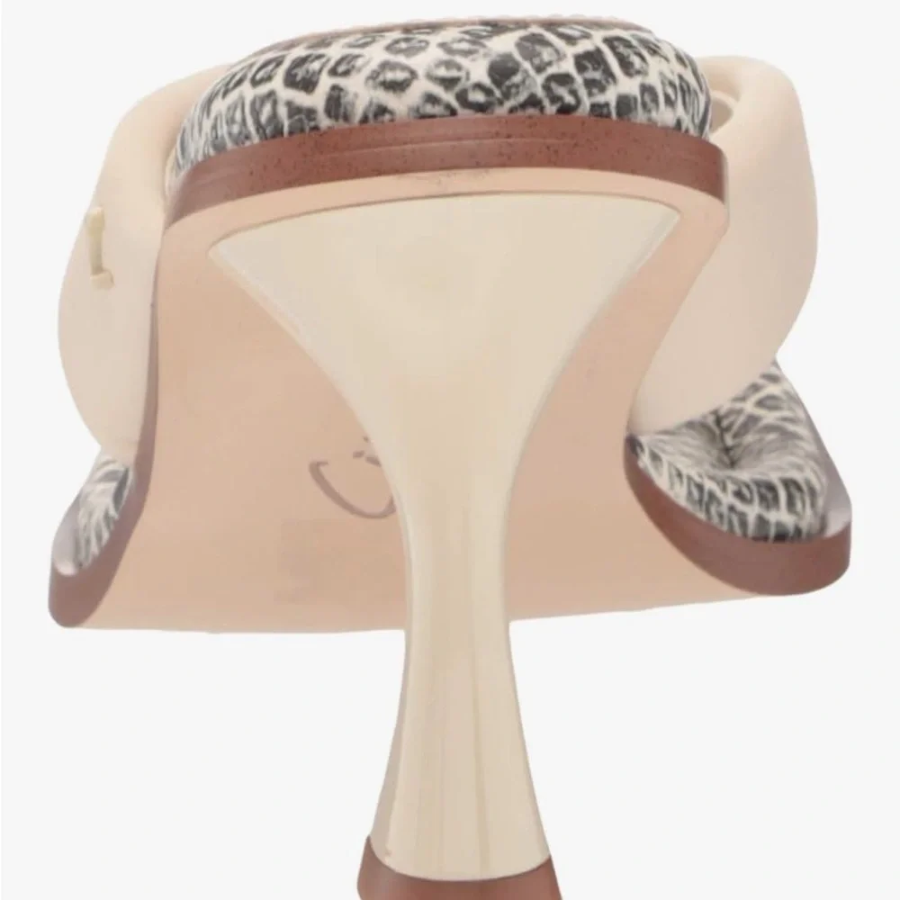 Sam Edelman Circus NY Skeet Sandals- 8 - Picture 5 of 8